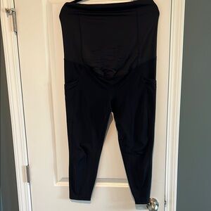 Isabel Maternity by Ingrid & Isabel Black Capris